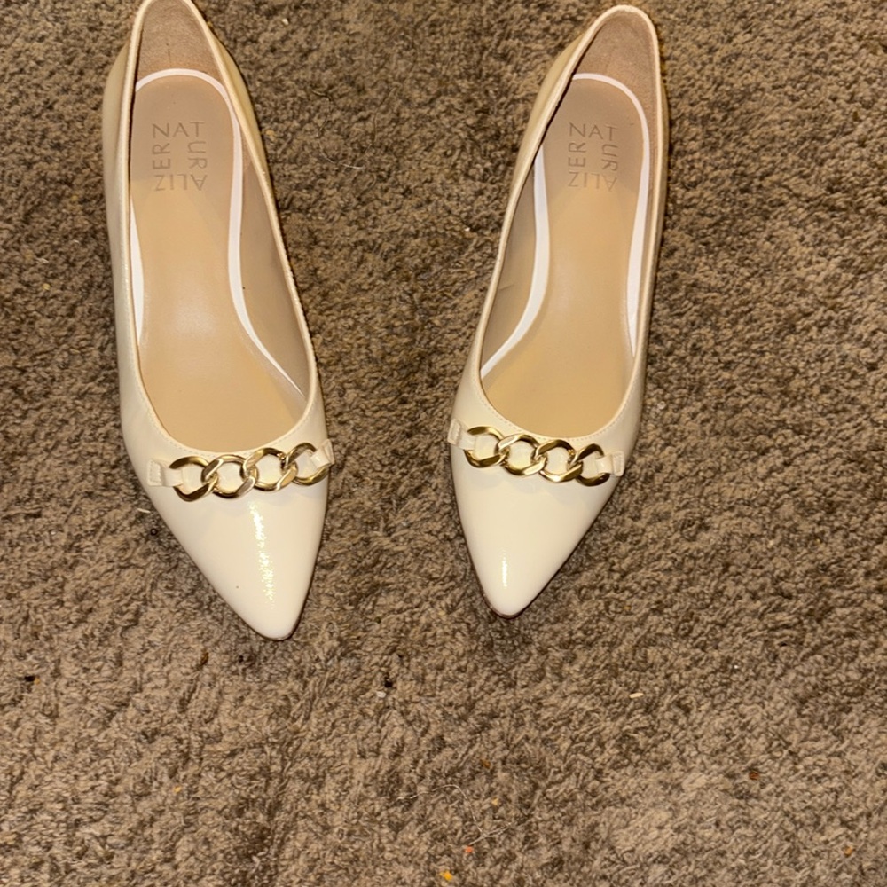 Naturalizer Becca Low-heel Pointed Toe Flats NWOB